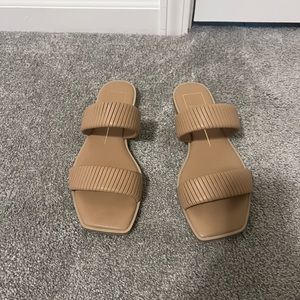 Dolce Vita Sandals 7.5
